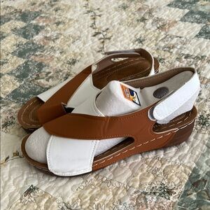 White and Brown Casual Sandals with Minimalist Design